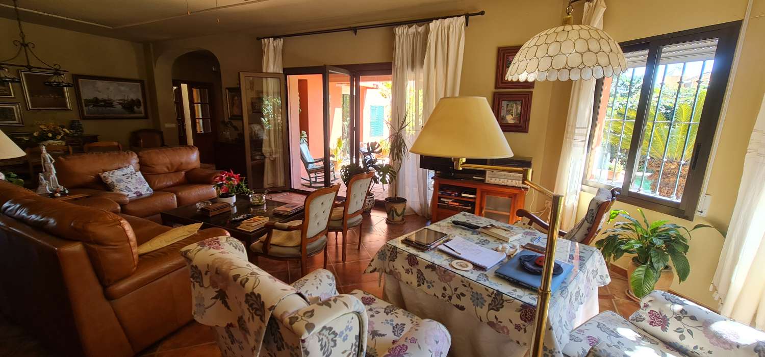 Chalet for sale in Mijas
