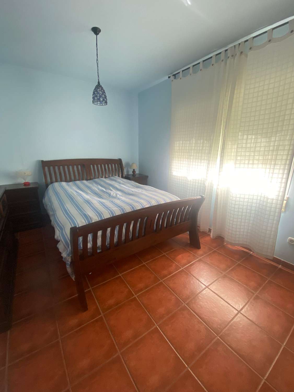 villa independiente con casita de invitados!!!