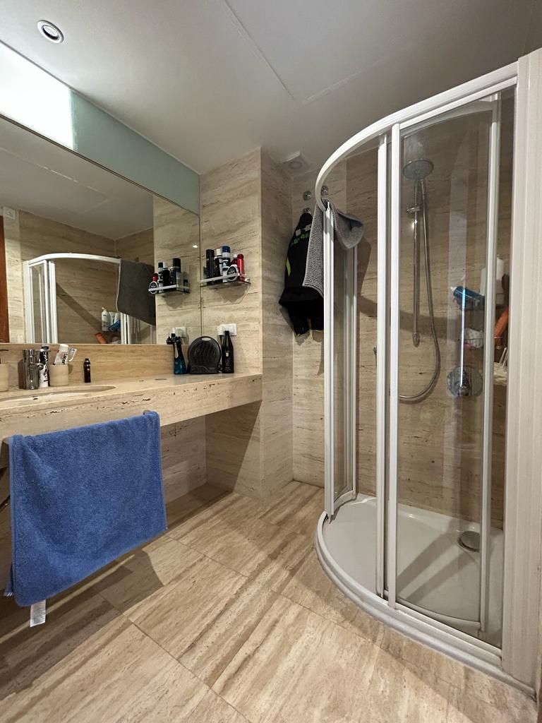 APARTAMENTO DE LUJO EN URBANIZACION DE ALTO STANDING!!