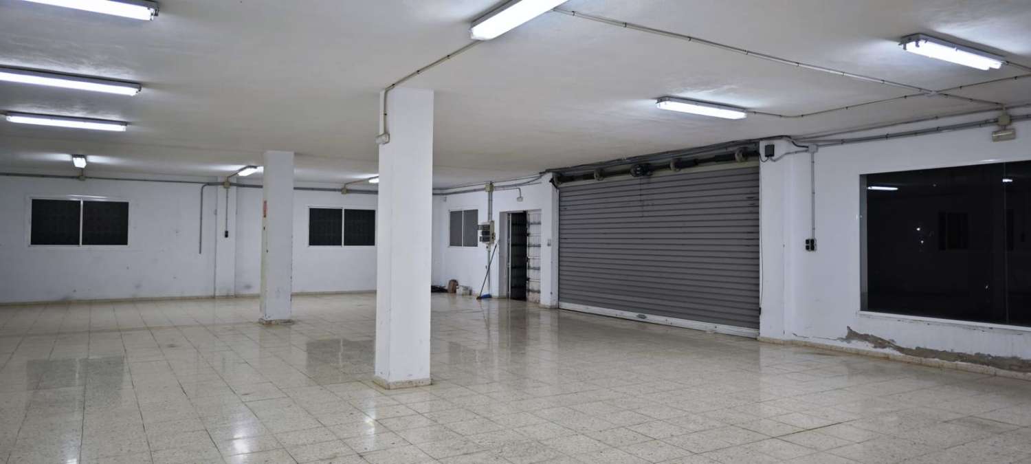 Nave en venta en Alhaurín de la Torre