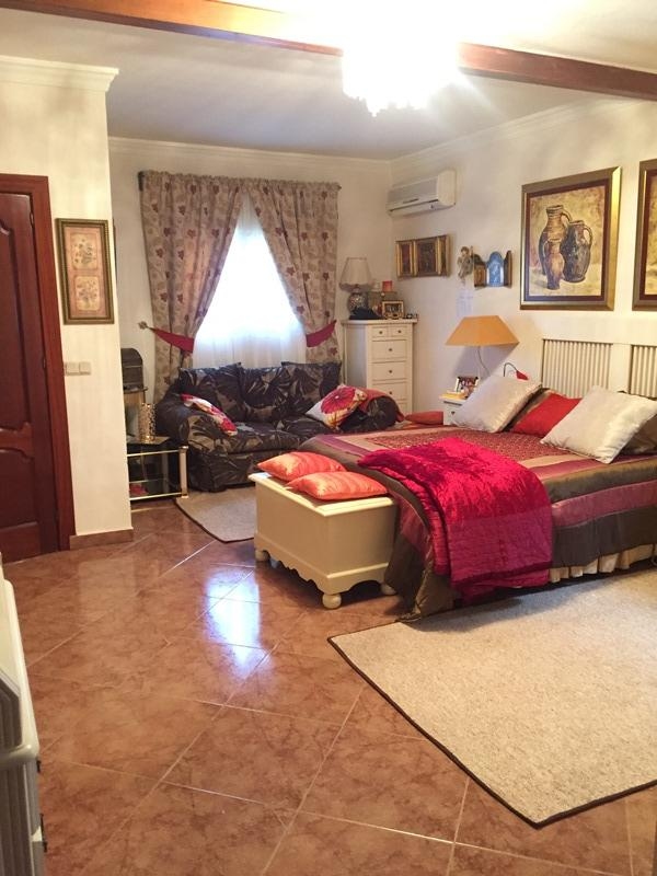 Villa en venta en Alhaurín de la Torre