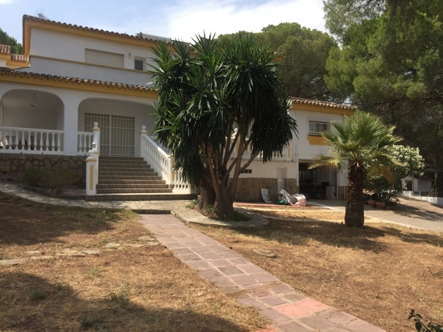 Chalet te koop in Alhaurín de la Torre